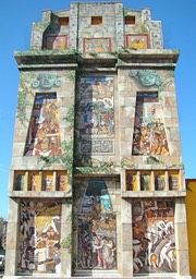 Le mur "historique", Aztques, Mayas et “conquistadores”.