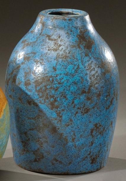 PAUL-BEYER-VASE-A-CORPS-OVODE-1920