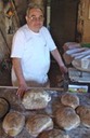La Gravière. Journées du patrimoine 2012. Jean-Clade Bédouret fait le pain.