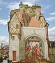 Mur peint à Bourges, un accueil original pour les berruyers et les visiteurs.